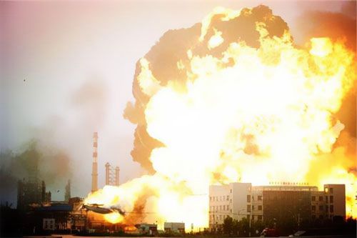 珠江電纜快訊－包頭一小區(qū)電纜屢次爆炸沒人管！